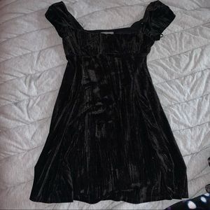 urban outfitters babydoll velvet dress